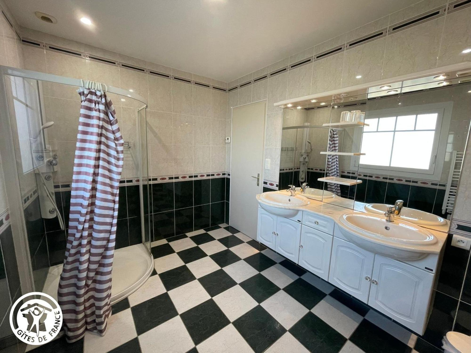 Maison Recente Avec Jardin, 4 Chambres, Proche Mer Et Commerces A Bouin - Fr-1-426-129 Luaran gambar